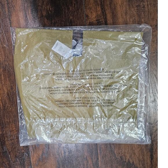 NEW WEWOREWHAT HALTER TOP SIZE MEDIUM WILLOW - Picture 3 of 4